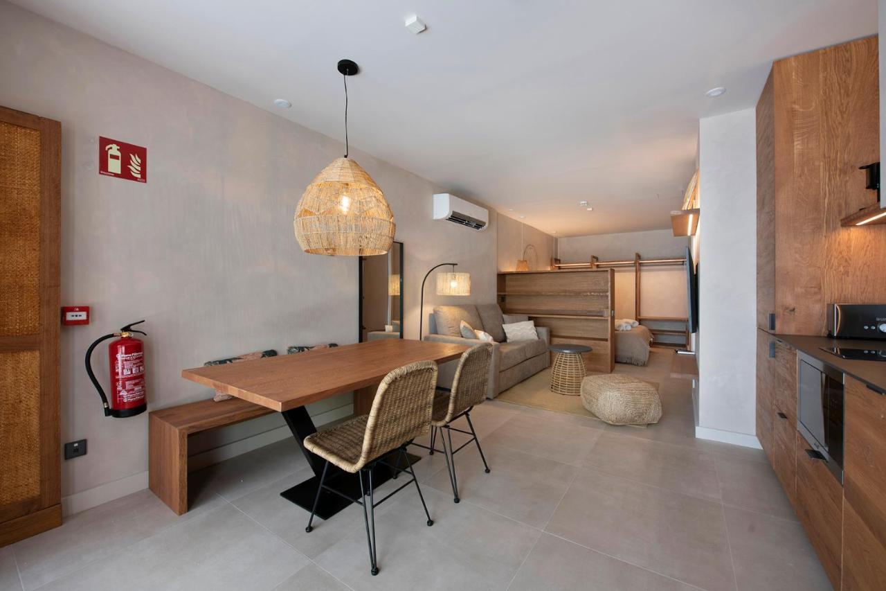 Apartamentos Balisse Кастелдефелс Екстериор снимка