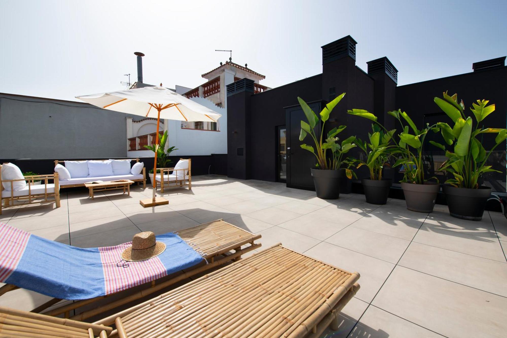 Apartamentos Balisse Кастелдефелс Екстериор снимка