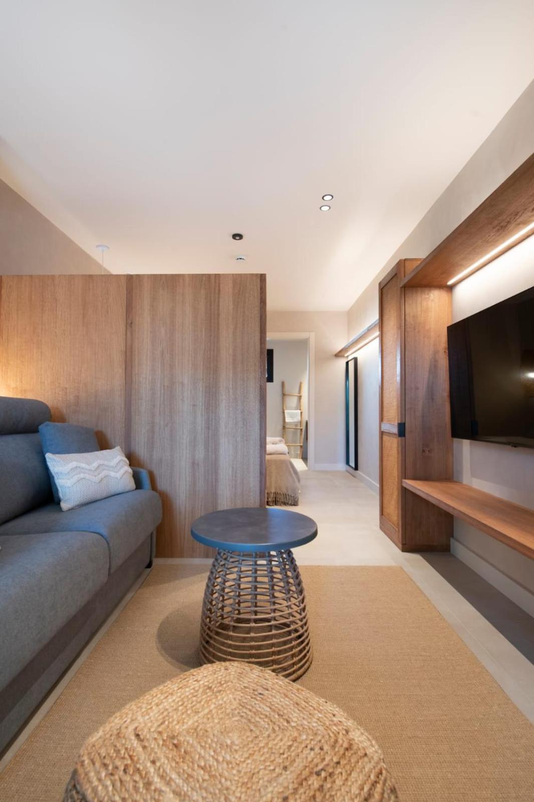 Apartamentos Balisse Кастелдефелс Екстериор снимка